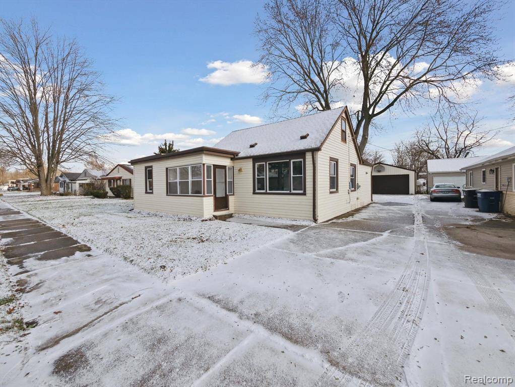 Westland, MI,7422 CARDWELL Street