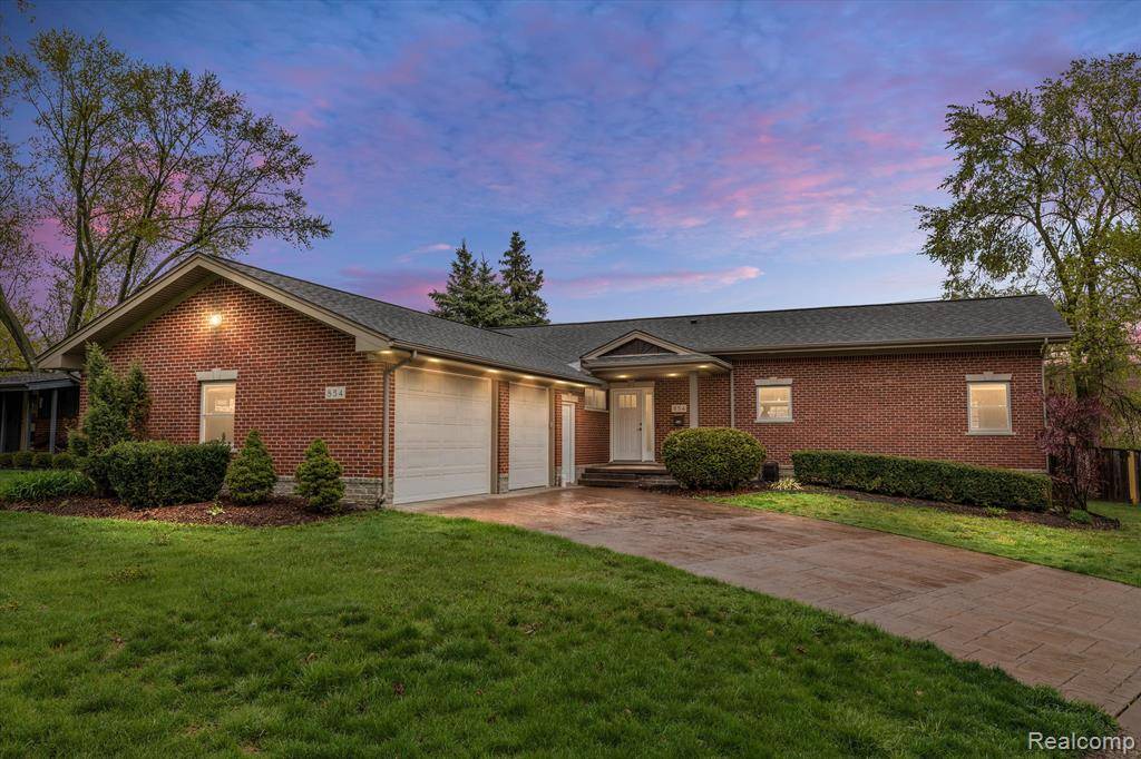 Troy, MI 48084,854 Brooklawn Drive