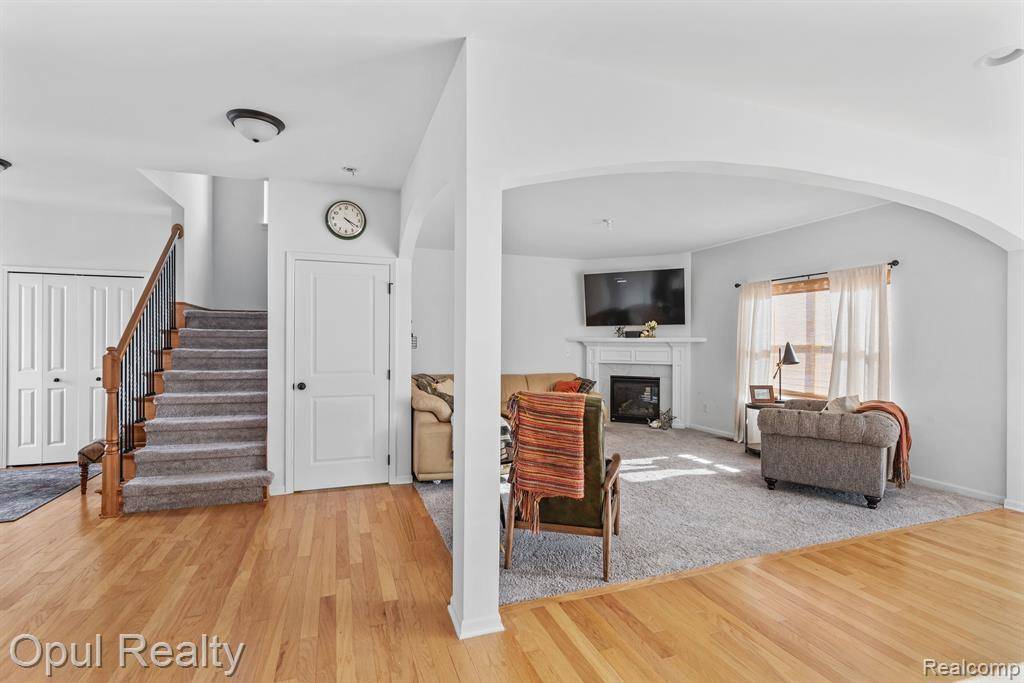 Livonia, MI 48154,37085 ELIA Street