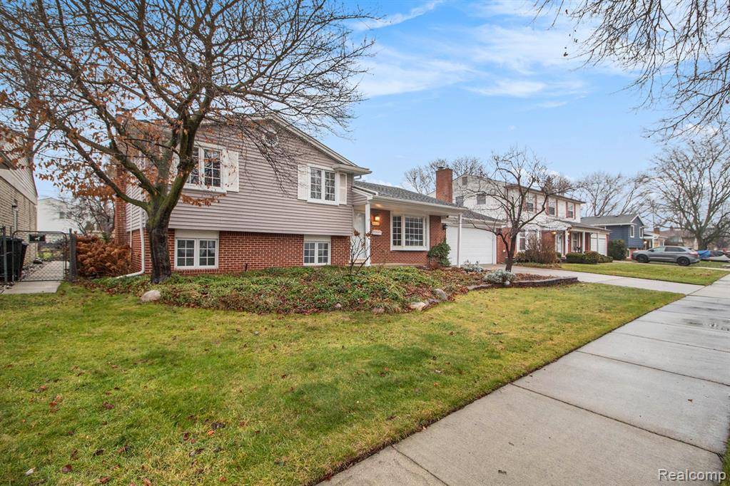 Livonia, MI 48154,37612 KINGSBURY Street