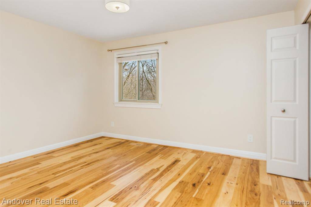 Whitmore Lake, MI 48189,9166 LAKE PINE Drive
