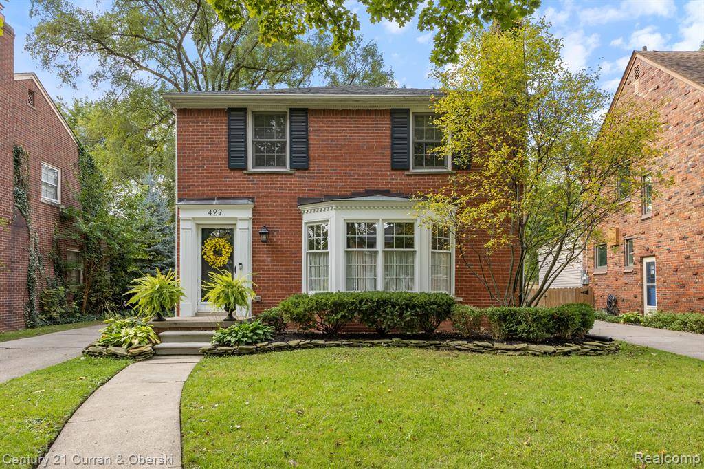 Grosse Pointe Farms, MI 48236,427 MAISON Road