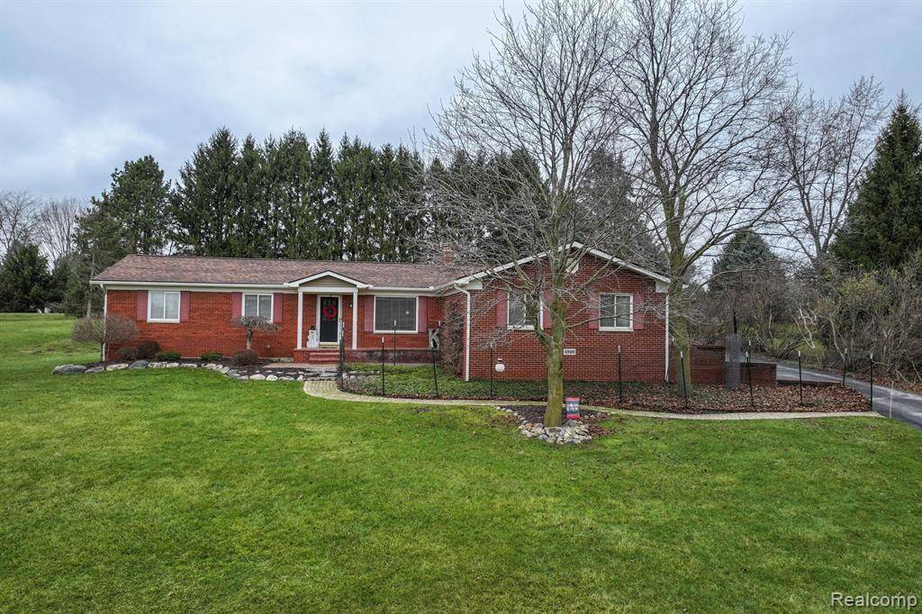 Fowlerville, MI 48836,4920 MILETT Road