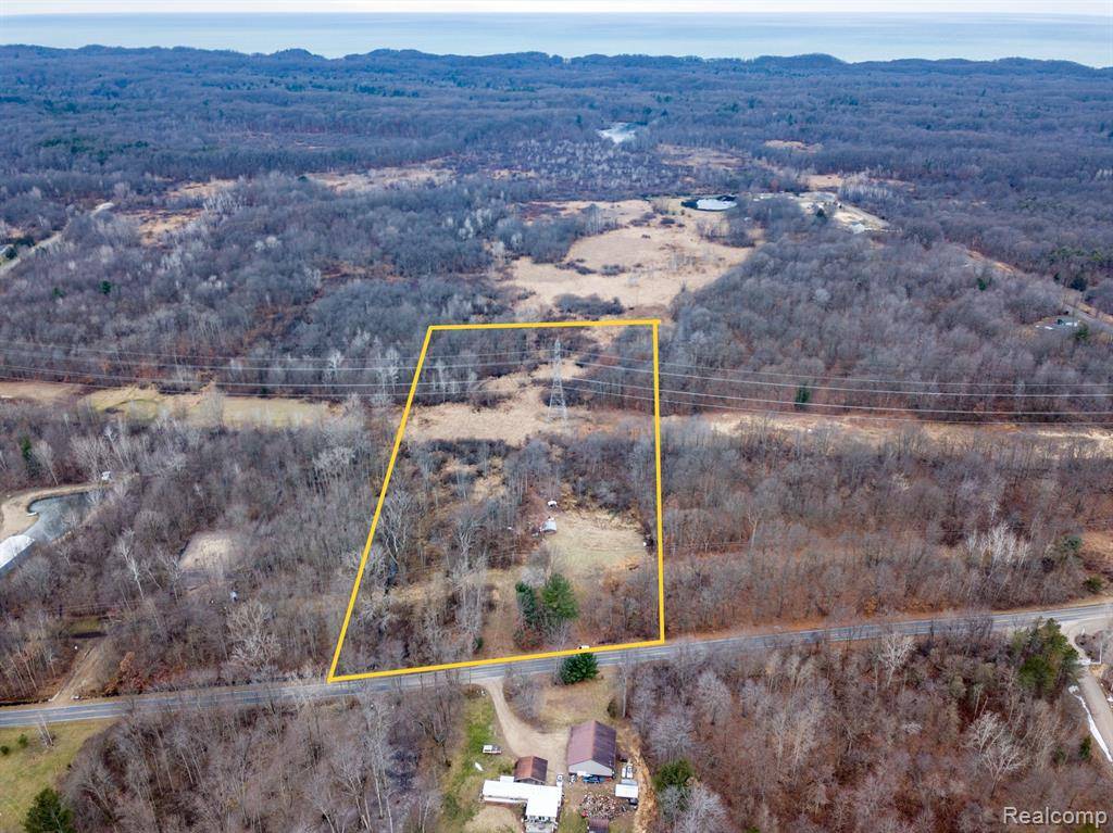 Covert, MI 49043,39050 78TH Street