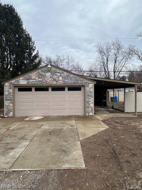 Commerce Twp, MI 48390,3010 FISHER Avenue