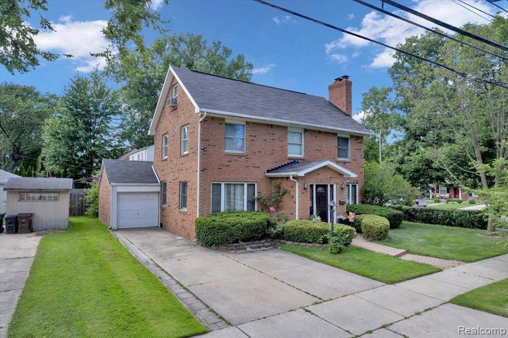 Grosse Pointe Woods, MI 48236,20779 MARTER Road