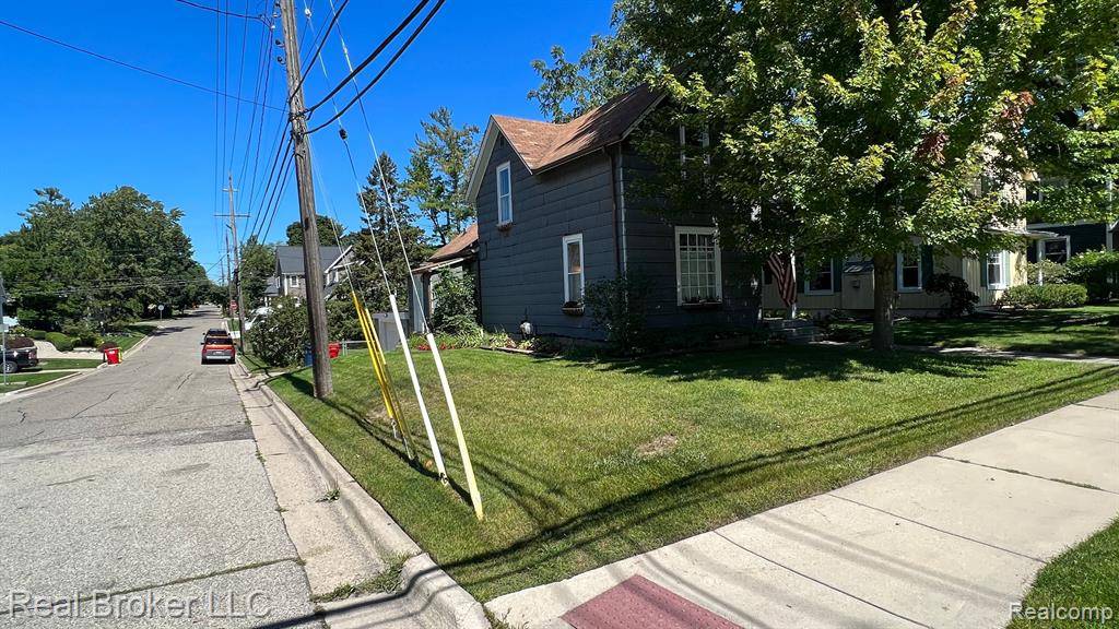Rochester, MI 48307,164 ALBERTSON Street