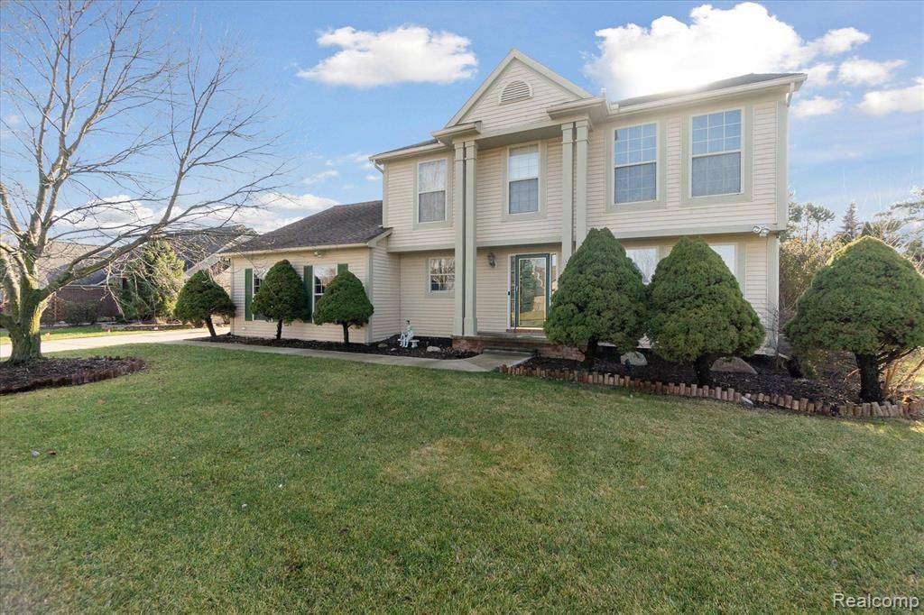Lake Orion, MI,2417 HUNTINGTON Drive