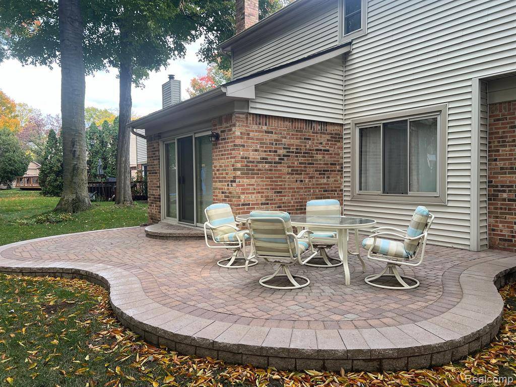 Livonia, MI 48152,19813 STAMFORD Drive