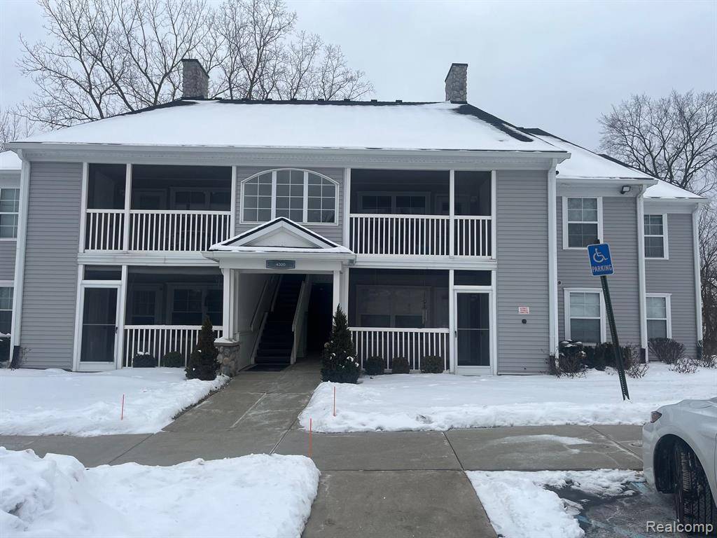 Dexter, MI 48130,4303 Inverness Street