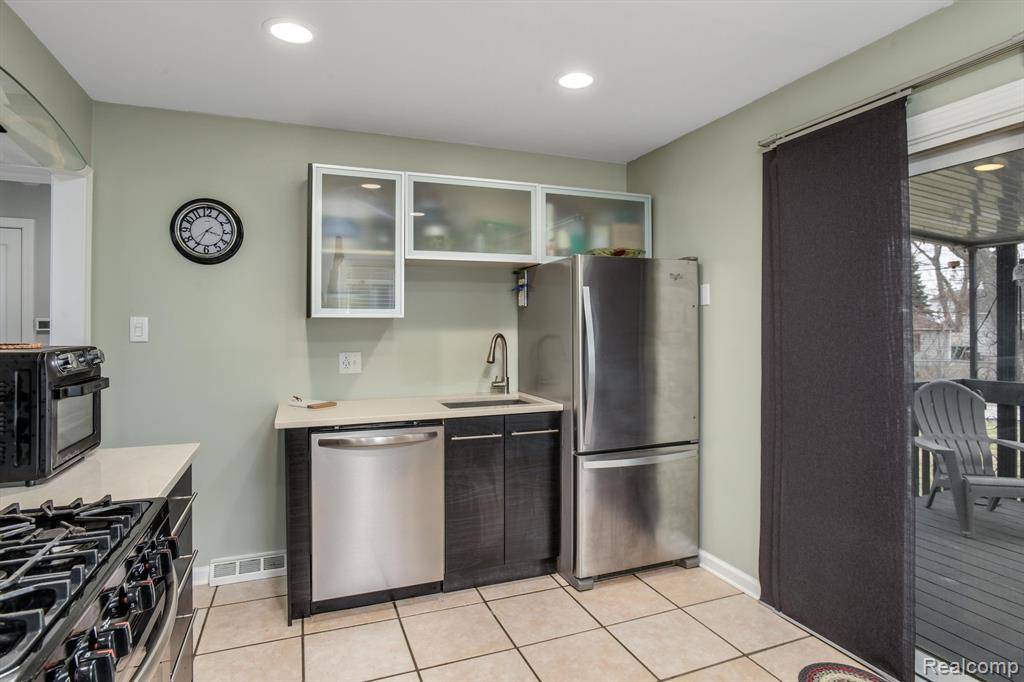 Berkley, MI 48072,3478 ELLWOOD Avenue
