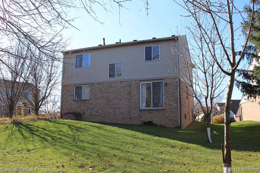 Canton, MI 48188,1047 WILDWOOD Lane