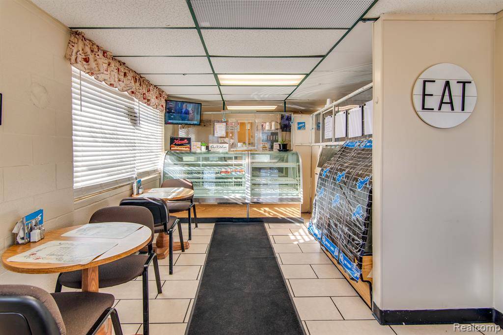 Saginaw, MI 48601,285 S OUTER Drive