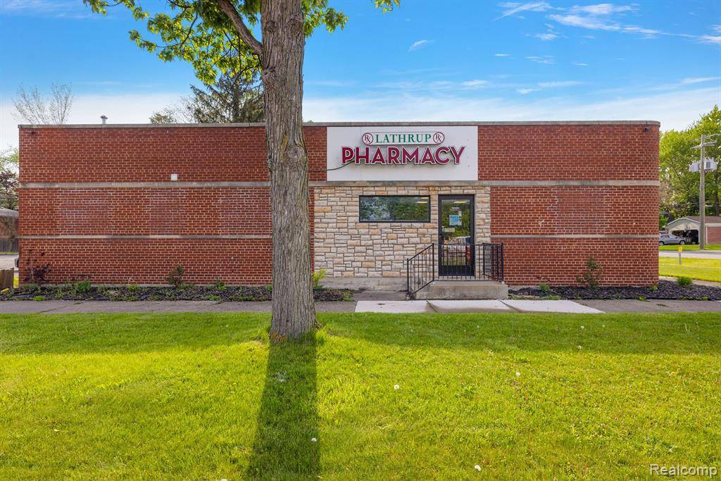 Lathrup Village, MI 48076,27241 SOUTHFIELD Road