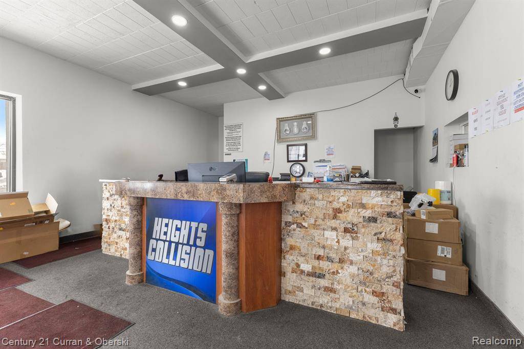 Dearborn Heights, MI 48127,6152 N TELEGRAPH Road