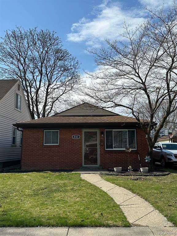 Lincoln Park, MI 48146,2157 MCLAIN Avenue