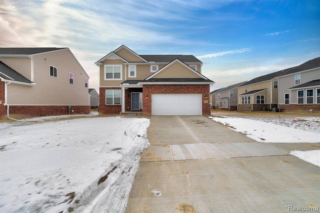 South Lyon, MI 48178,58648 LOSINO Drive