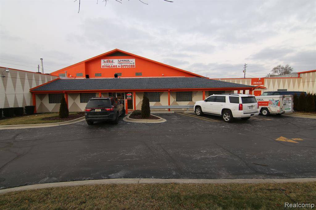 Southfield, MI 48033,26400 W 8 MILE Road