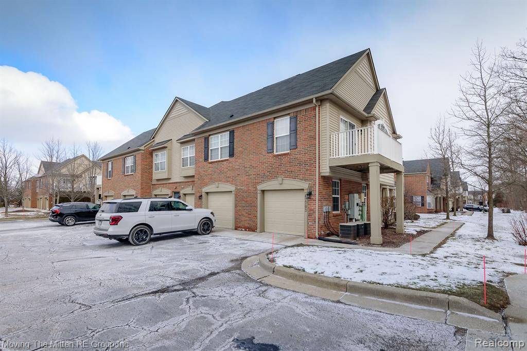 Canton, MI 48188,47695 PEMBROKE Drive