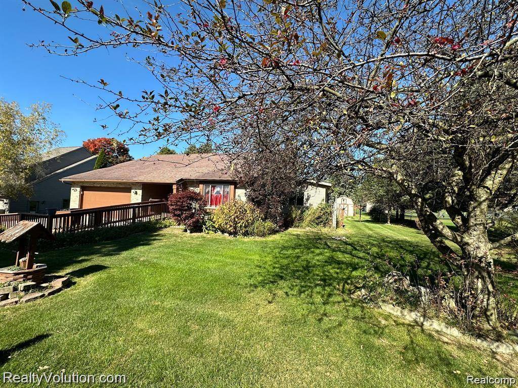 Lapeer, MI 48446,1417 OLD MILL Road