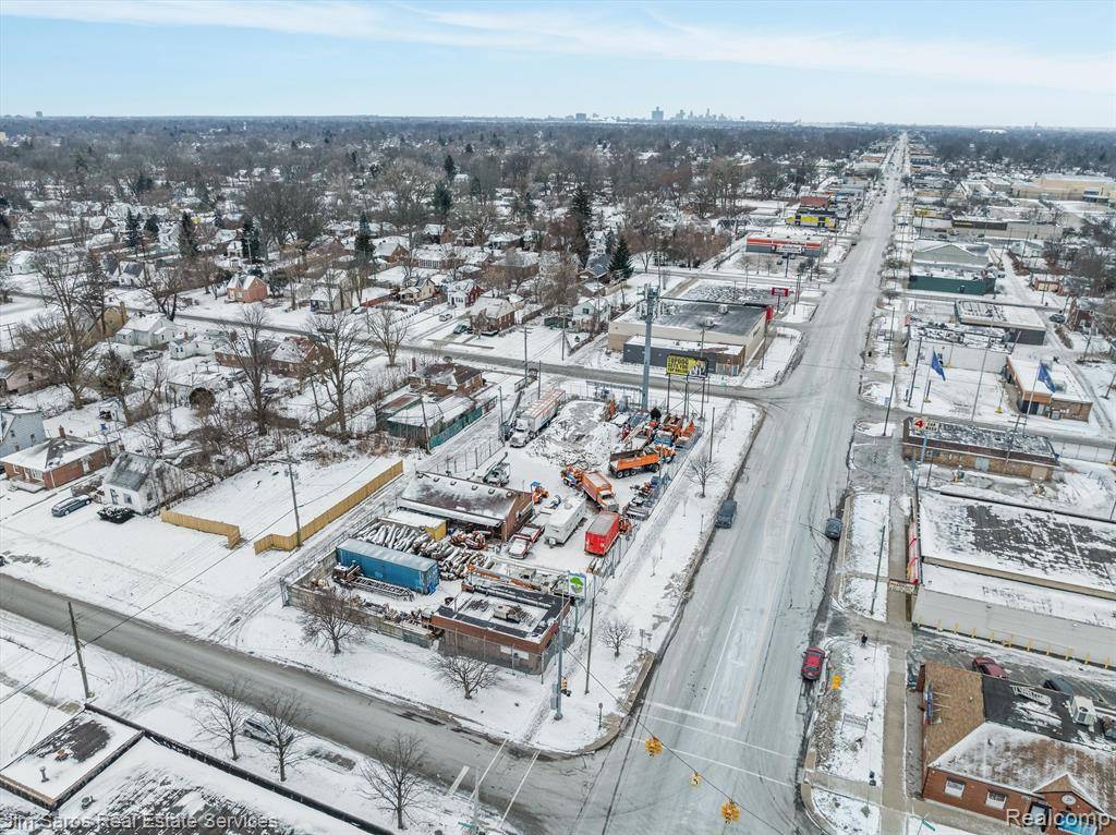 Detroit, MI 48224,17726 E WARREN Avenue