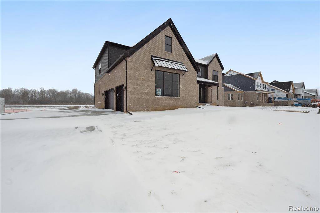 Novi, MI 48167,21203 Palomino Drive