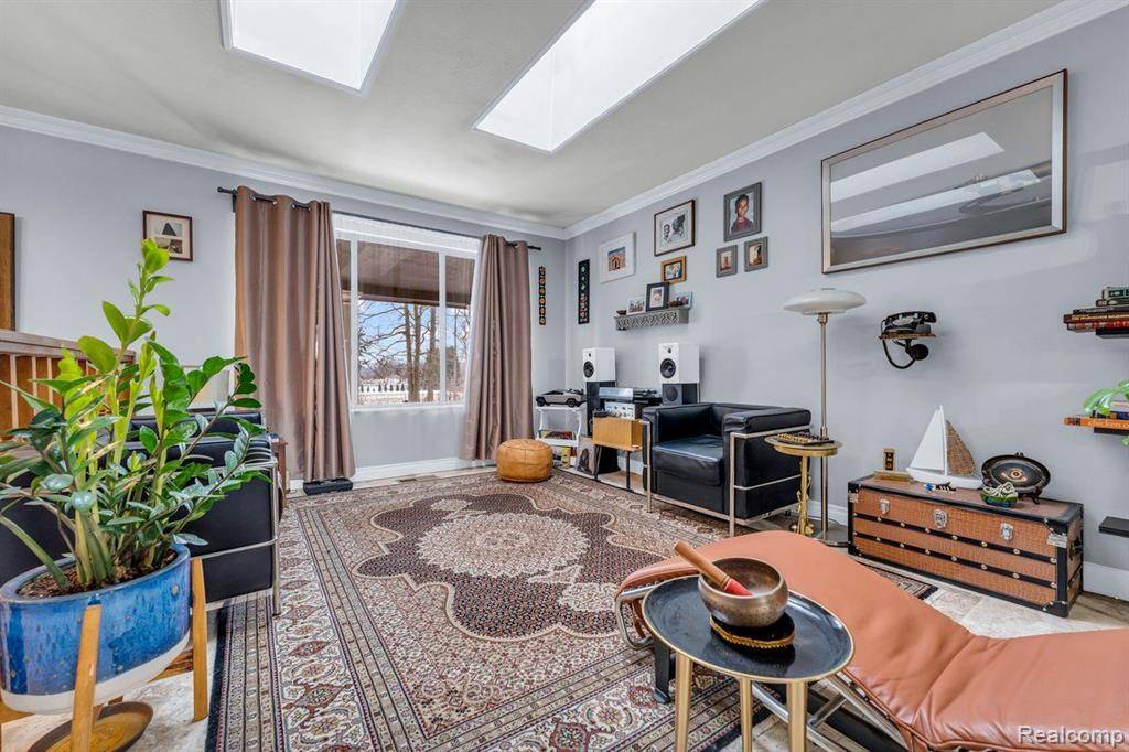 Ypsilanti, MI 48197,9949 BEMIS Road