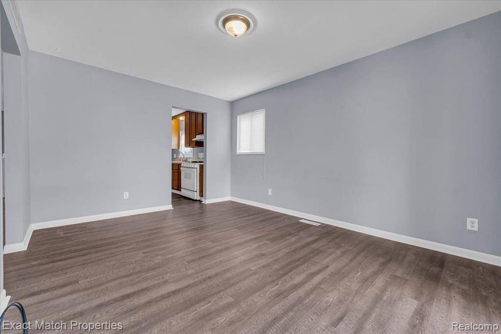 Madison Heights, MI 48071,27072 PALMER Boulevard