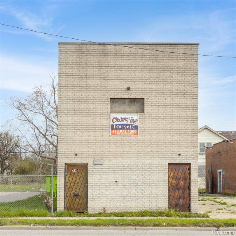 Highland Park, MI 48203,729 E 7 MILE Road