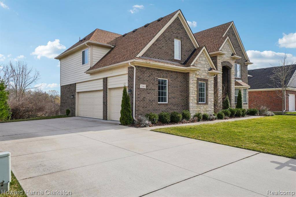 Lake Orion, MI 48362,2163 Craigend Lane