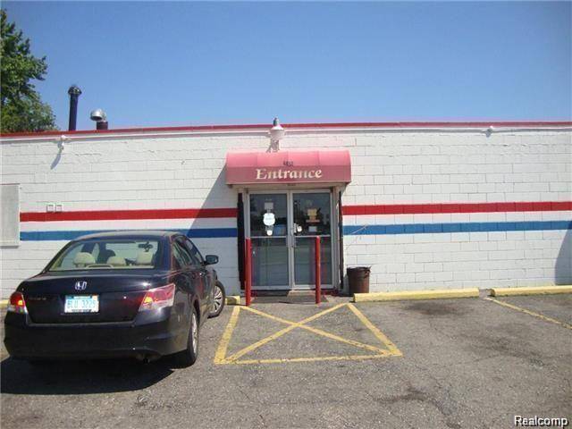 Dearborn Heights, MI 48125,4852 S Beech Daly Street