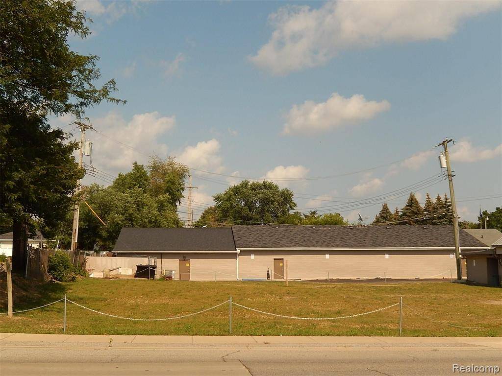 South Lyon, MI 48178,333 S LAFAYETTE Street
