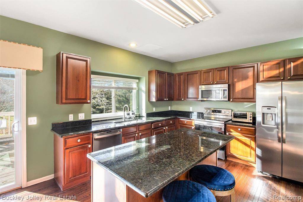 Brighton, MI 48116,7364 GOLDENROD Court