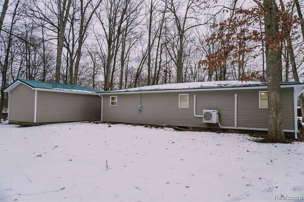 Columbiaville, MI 48421,631 PINE Drive