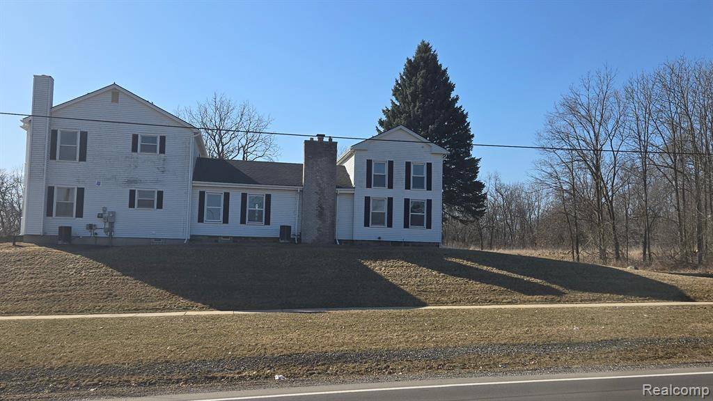 Walled Lake, MI 48377,41121 W 14 Mile Road
