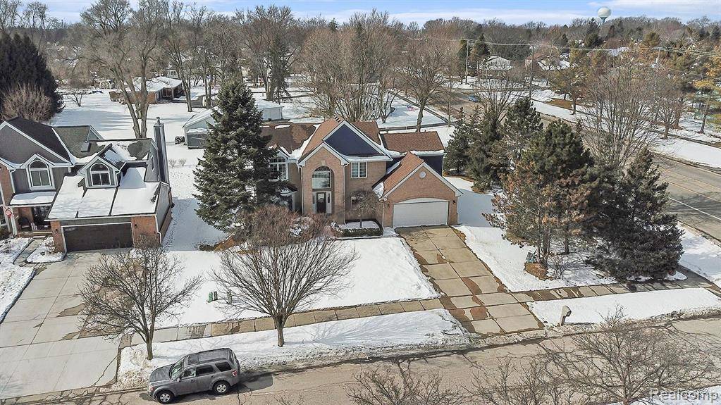 South Lyon, MI 48178,110 EASTON Drive