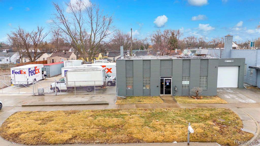 Warren, MI 48089,13920 E 9 MILE Road