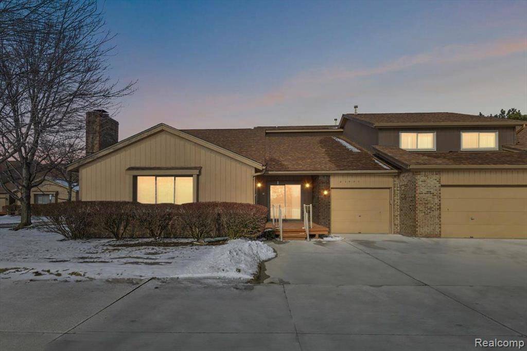 Livonia, MI 48152,37430 N Laurel Park Drive