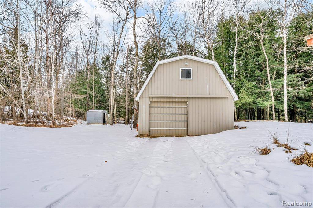 Attica, MI 48412,5706 Belle River Road