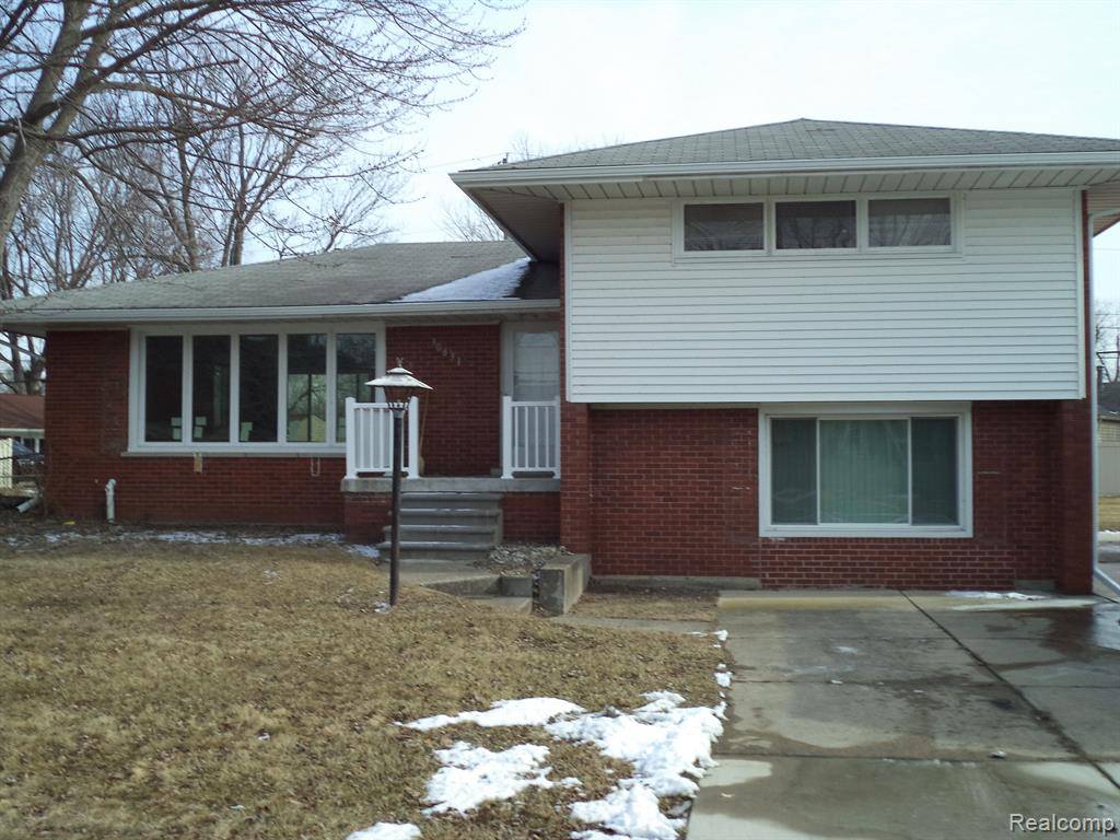 Gibraltar, MI,30631 BAYVIEW Drive