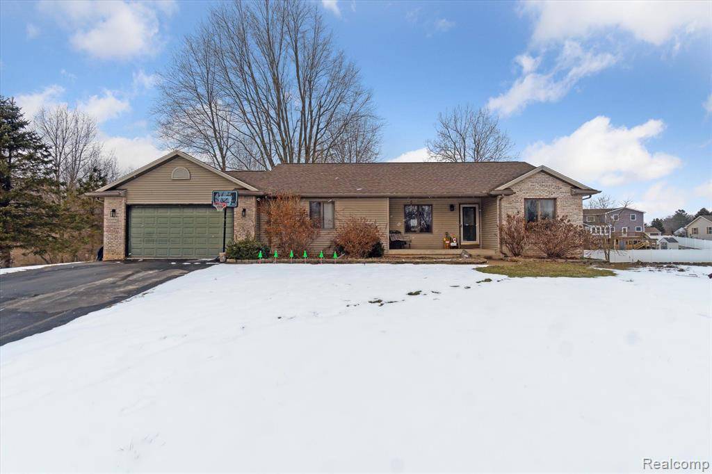 Owosso, MI 48867,3104 Meadow Brook Road