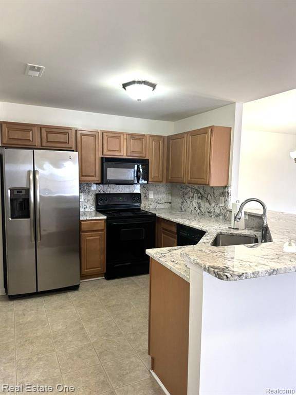 Clinton Twp, MI 48038,15311 Cornell Drive