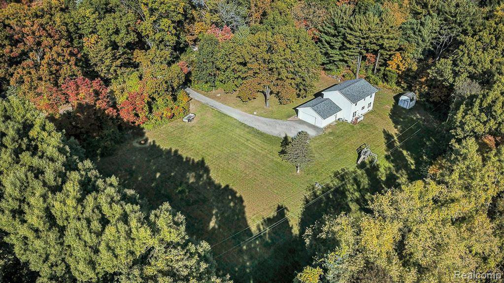 Howell, MI 48843,3558 BRIGHTON Road