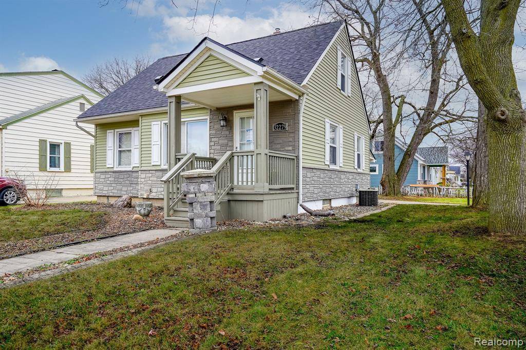 Wayne, MI 48184,32279 CARLISLE Parkway