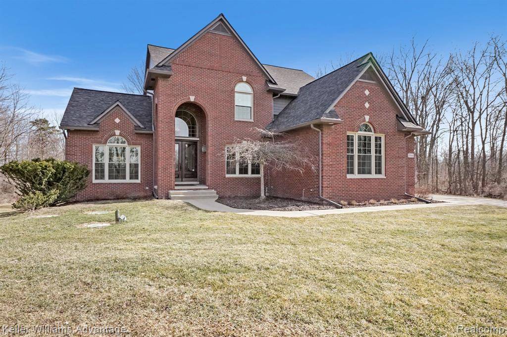 South Lyon, MI 48178,25586 JOHNS Road