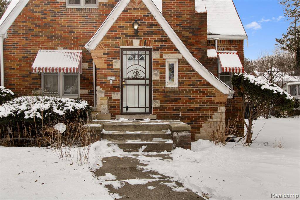 Detroit, MI 48219,16744 PLAINVIEW Avenue