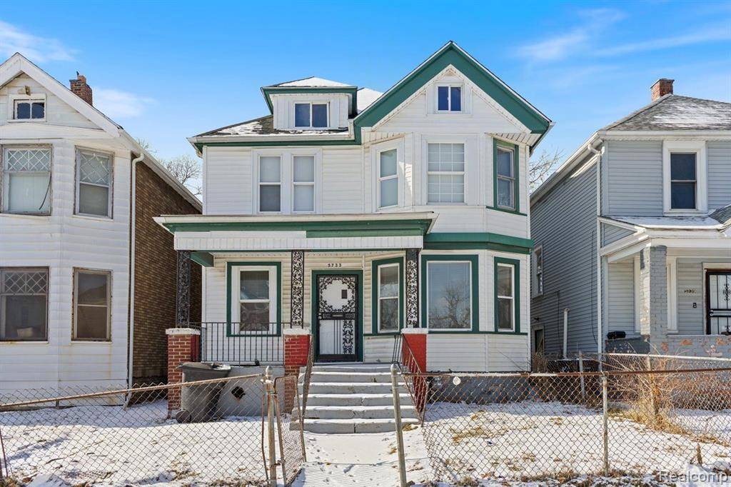 Detroit, MI 48213,5733 FISCHER Street
