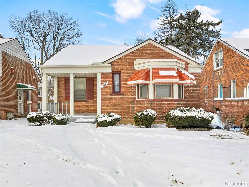 Detroit, MI 48219,18705 GLASTONBURY Road