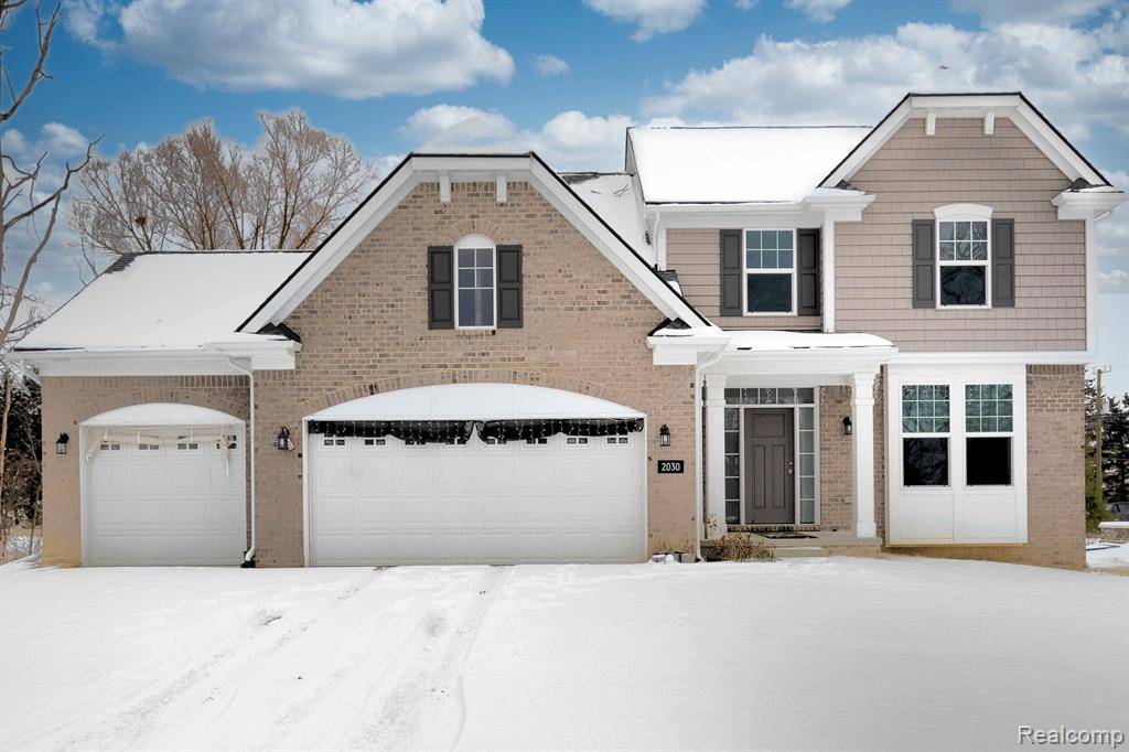 Wixom, MI 48393,2030 EMERALD Lane