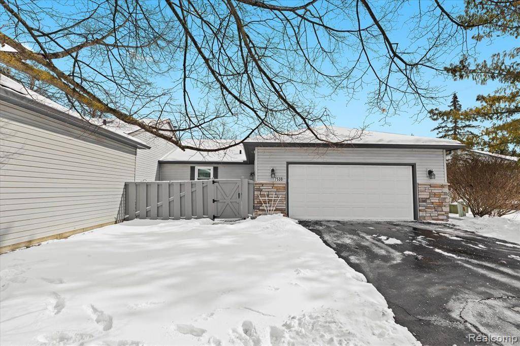 Brighton, MI 48114,7530 RADCLIFFE